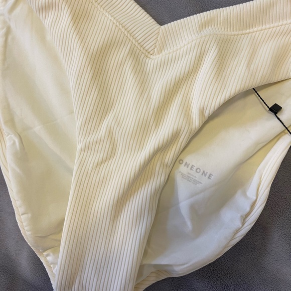 Oneone Swimwear Set - Picture 2 of 2